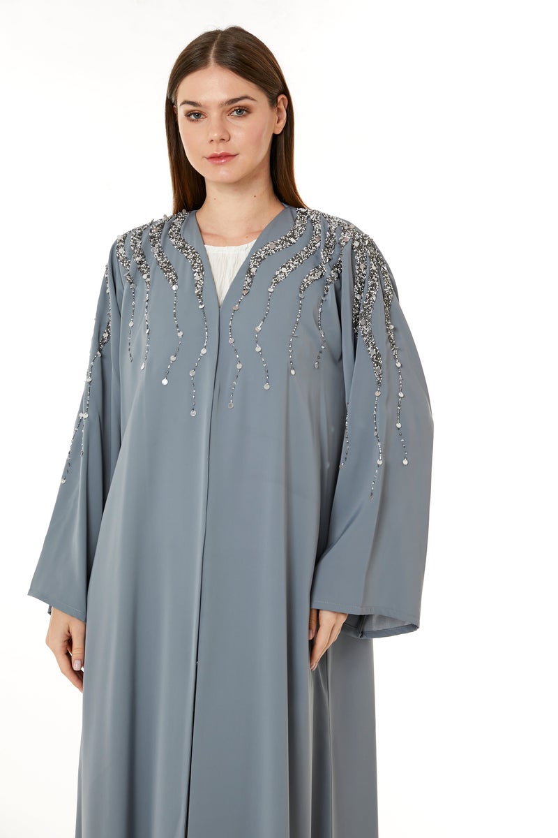مويستريت عباية مزينة بياقة على شكل حرف - Image 3