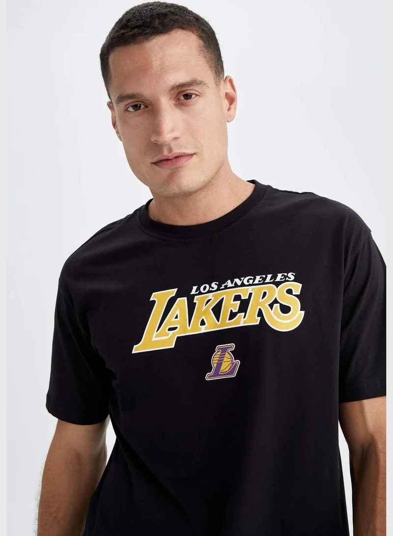 DeFacto Man NBA Los Angeles Lakers Licenced Boxy Fit Bike Neck Short Sleeve Knitted T-Shirt