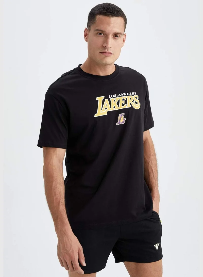 DeFacto Man NBA Los Angeles Lakers Licenced Boxy Fit Bike Neck Short Sleeve Knitted T-Shirt