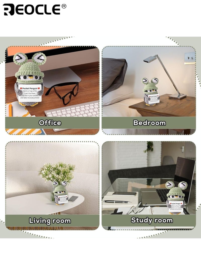 ريوكل دمية البطريق محبوك في قبعة الضفدع مع بطاقة إيجابية الصوف لعبة الجيب التشجيع هدية التخرج هدية مناسبة للديكور المنزلي رفيق يومي مثالي للأصدقاء للجنسين البالغين الأطفال - Image 5