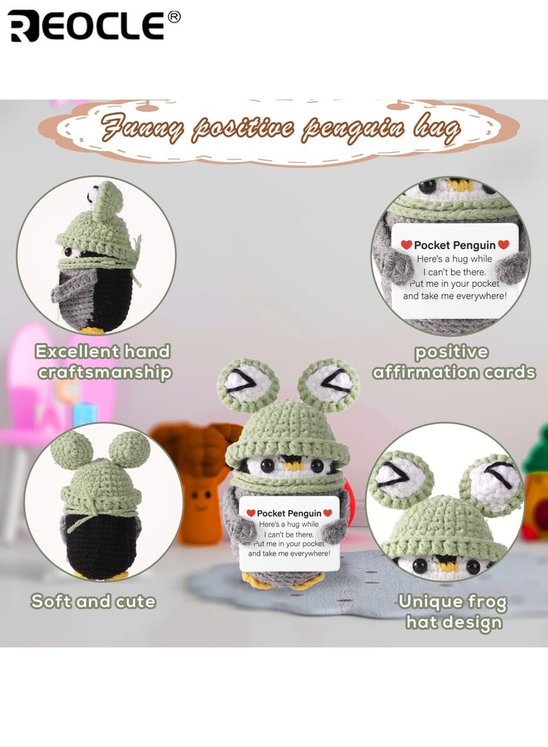 ريوكل دمية البطريق محبوك في قبعة الضفدع مع بطاقة إيجابية الصوف لعبة الجيب التشجيع هدية التخرج هدية مناسبة للديكور المنزلي رفيق يومي مثالي للأصدقاء للجنسين البالغين الأطفال - Image 4