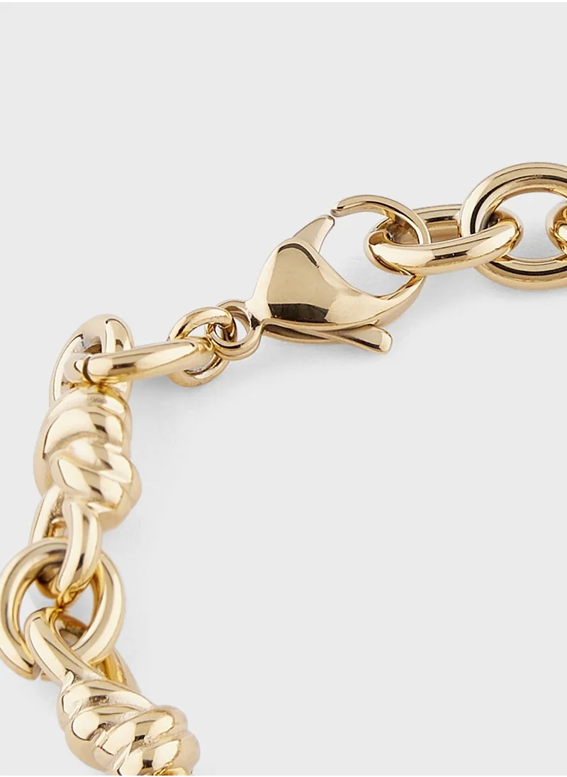 GUESS Loop Chain Fashion Bracelet