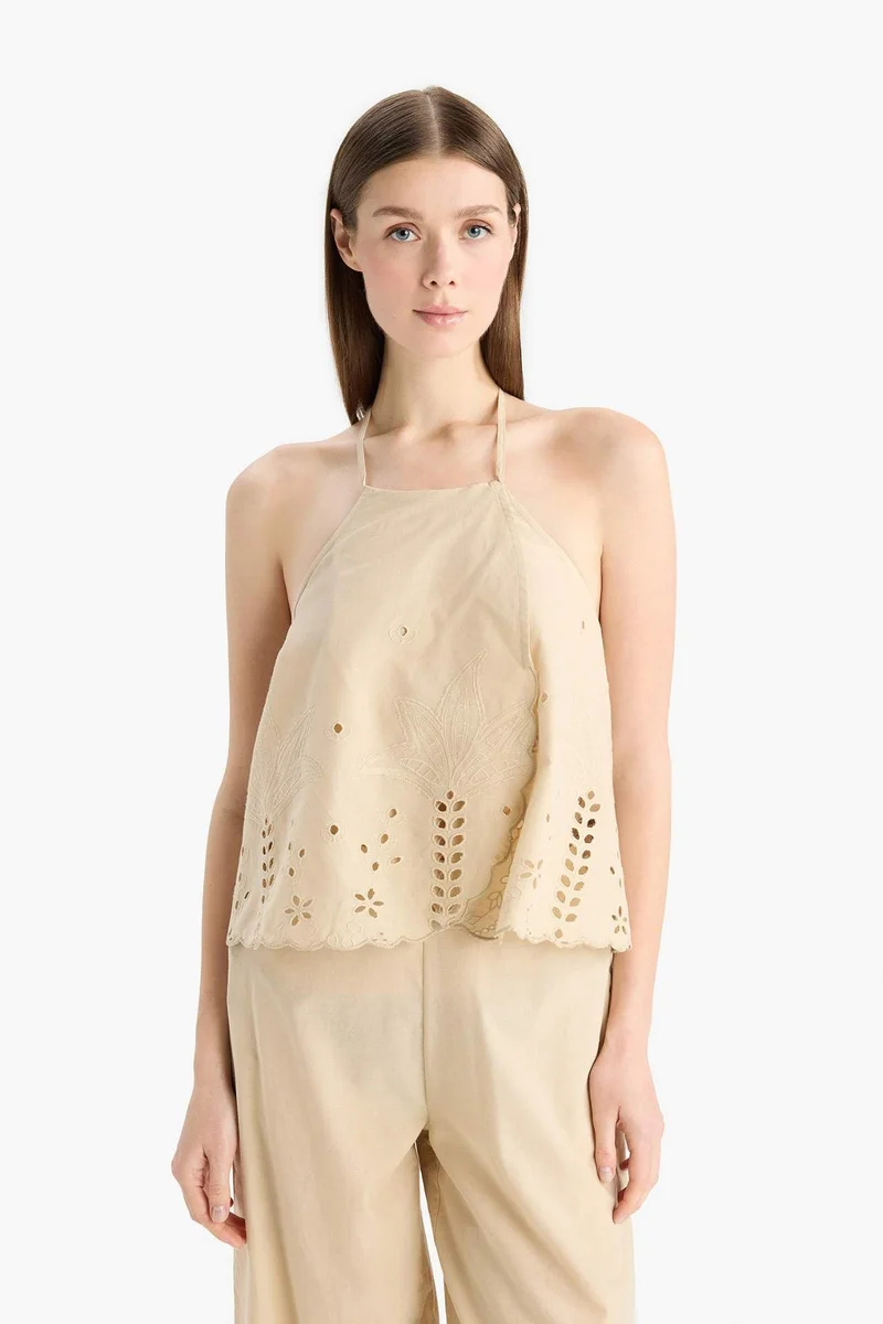 ديفاكتو 100% Cotton Regular Fit Embroidered Blouse
