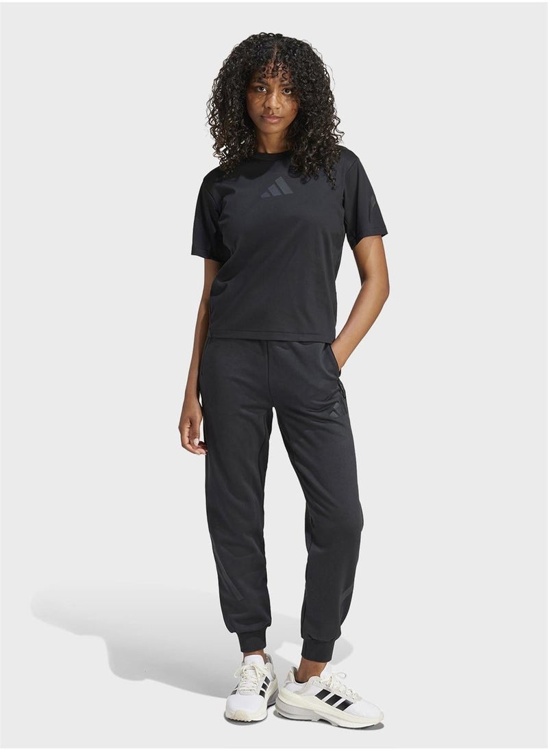 اديداس تيشيرت نسائي أسود بأكمام قصيرة - Image 3