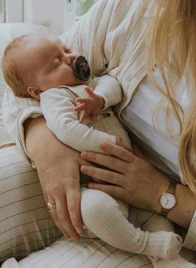 FRIGG Daisy Latex Baby Pacifier 6-18M 2-Pack Violet Dream/Soft Lilac - Size 2 - Image 3