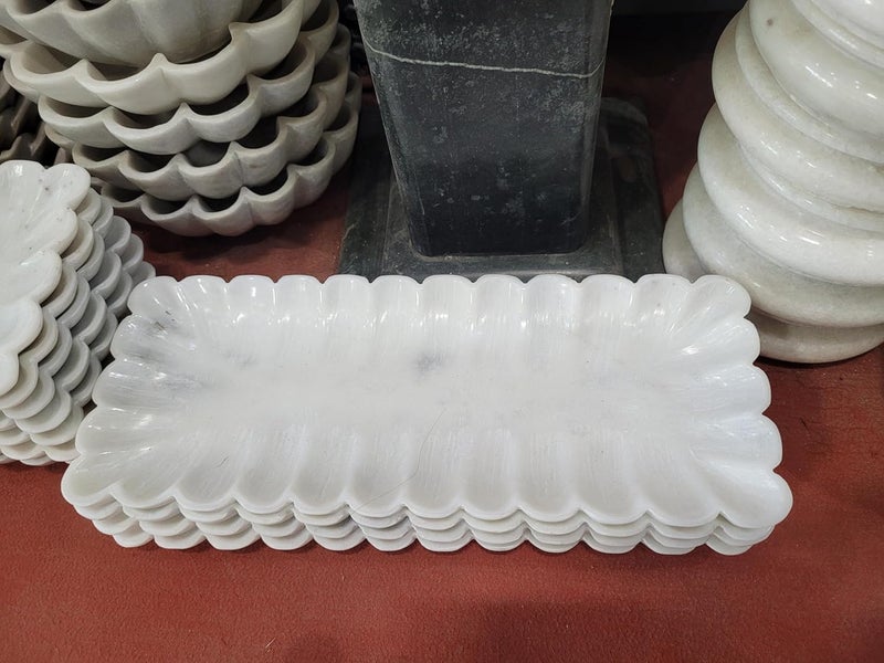 RM صينية رخامية بيضاء مزخرفة للحمام والمطبخ وخزانة التجميل وصينية مجوهرات وحلقة ومنظم مستحضرات التجميل للشموع والعطور والنباتات الصغيرة وديكور المنزل - Image 2