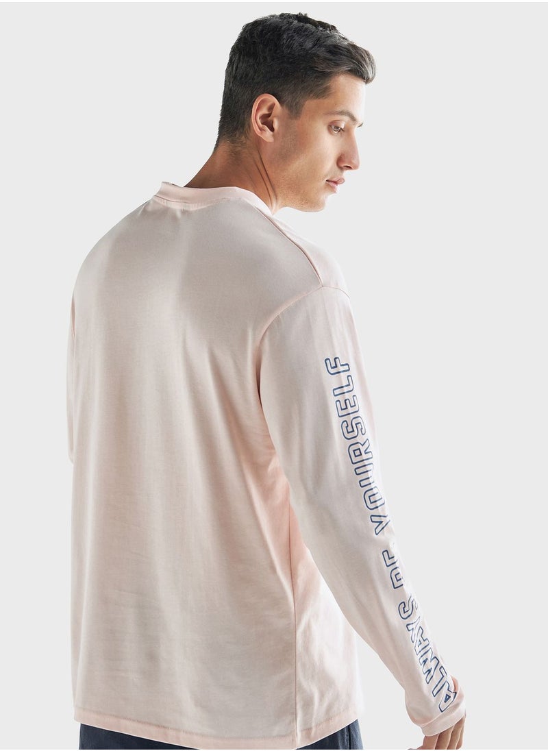 FAV Graphic Print Crew Neck T-Shirt  - Image 2
