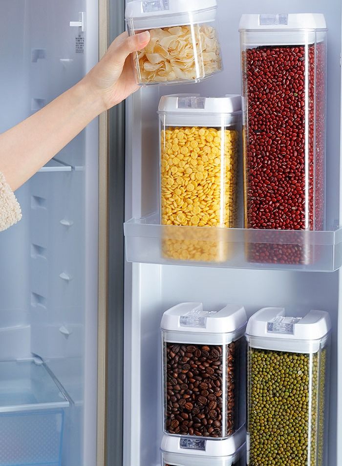 LOVET عبوات تخزين الطعام 7 قطع، برطمانات بلاستيكية خالية من مادة BPA مع أغطية سهلة القفل، لتنظيم مخزن المطبخ والتخزين، تتضمن 8 ملصقات - أبيض  - Image 5