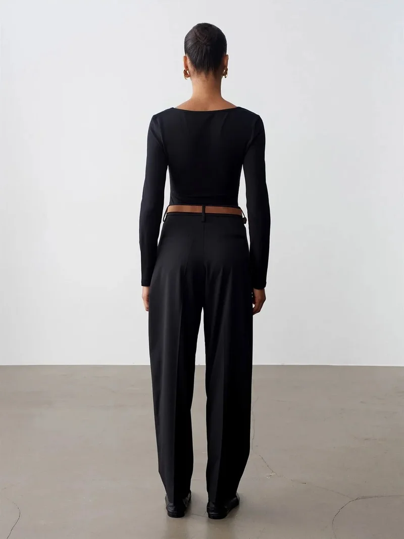 ديلفين DILVIN Belted Straight-Leg Crepe Trousers