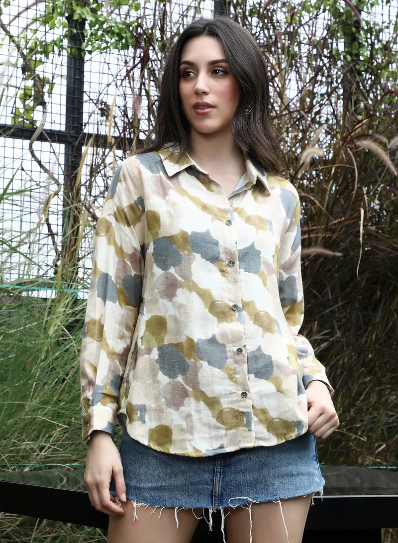 بينيا كولادا قميص نسائي واسع بطبعة تجريدية