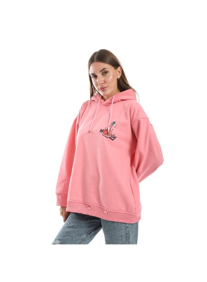 Caesar Women's oversized hoodie with printed crisscross back - Image 3