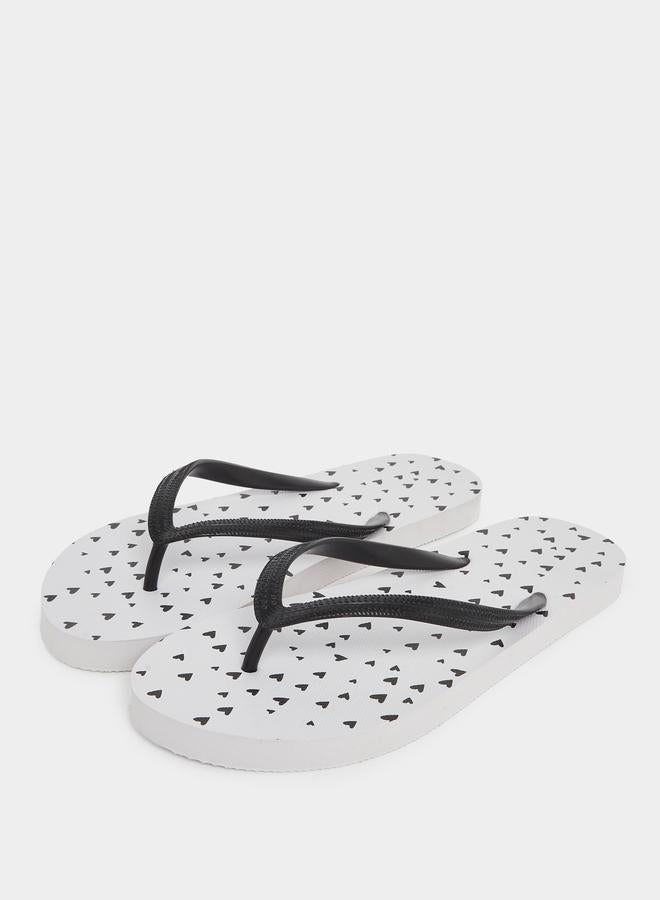 ستايلي شبشب بطبعة قلوب - Image 2