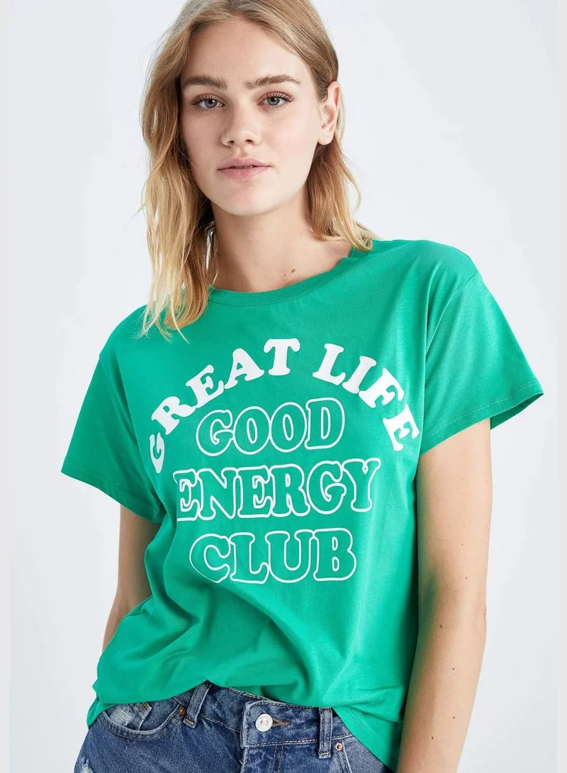 ديفاكتو Woman Regular Fit Crew Neck Short Sleeve T-Shirt