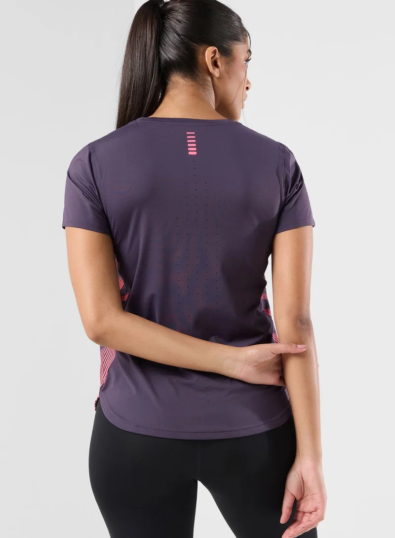 UNDER ARMOUR Iso-Chill Laser T-Shirt