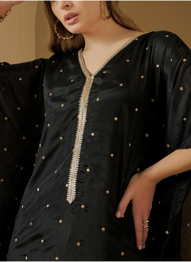 Styli Embellished V-Neck Lace Detail Kaftan  - Image 4