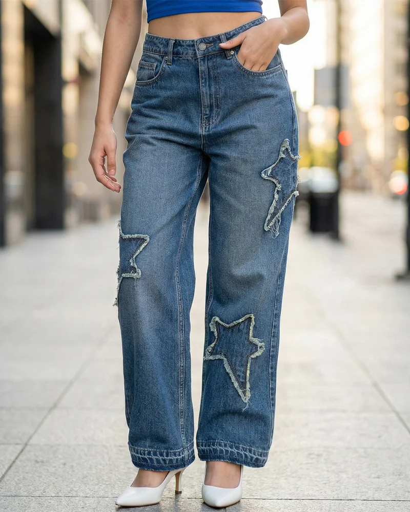 بيواكوف Women's Blue Applique Washed Baggy Fit Jeans