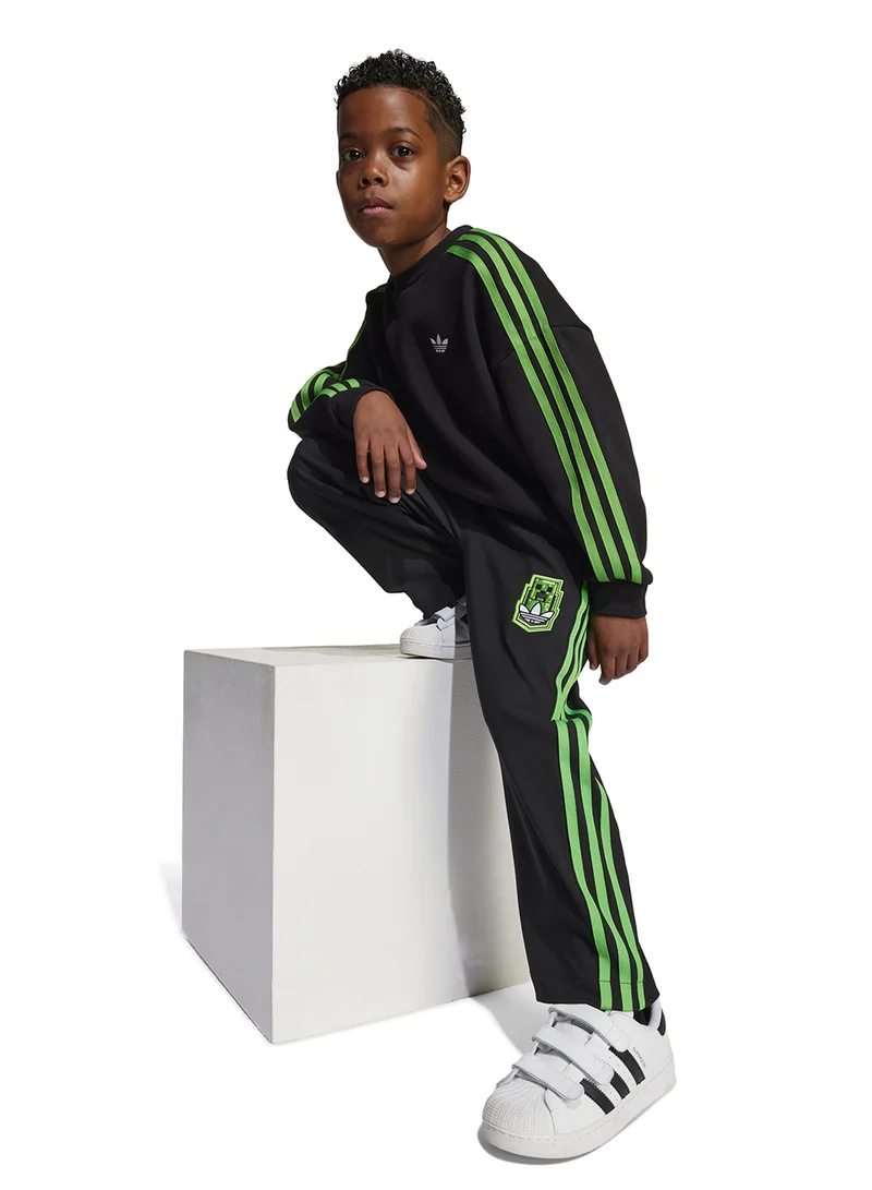 adidas Originals Essential Tracksuit Set