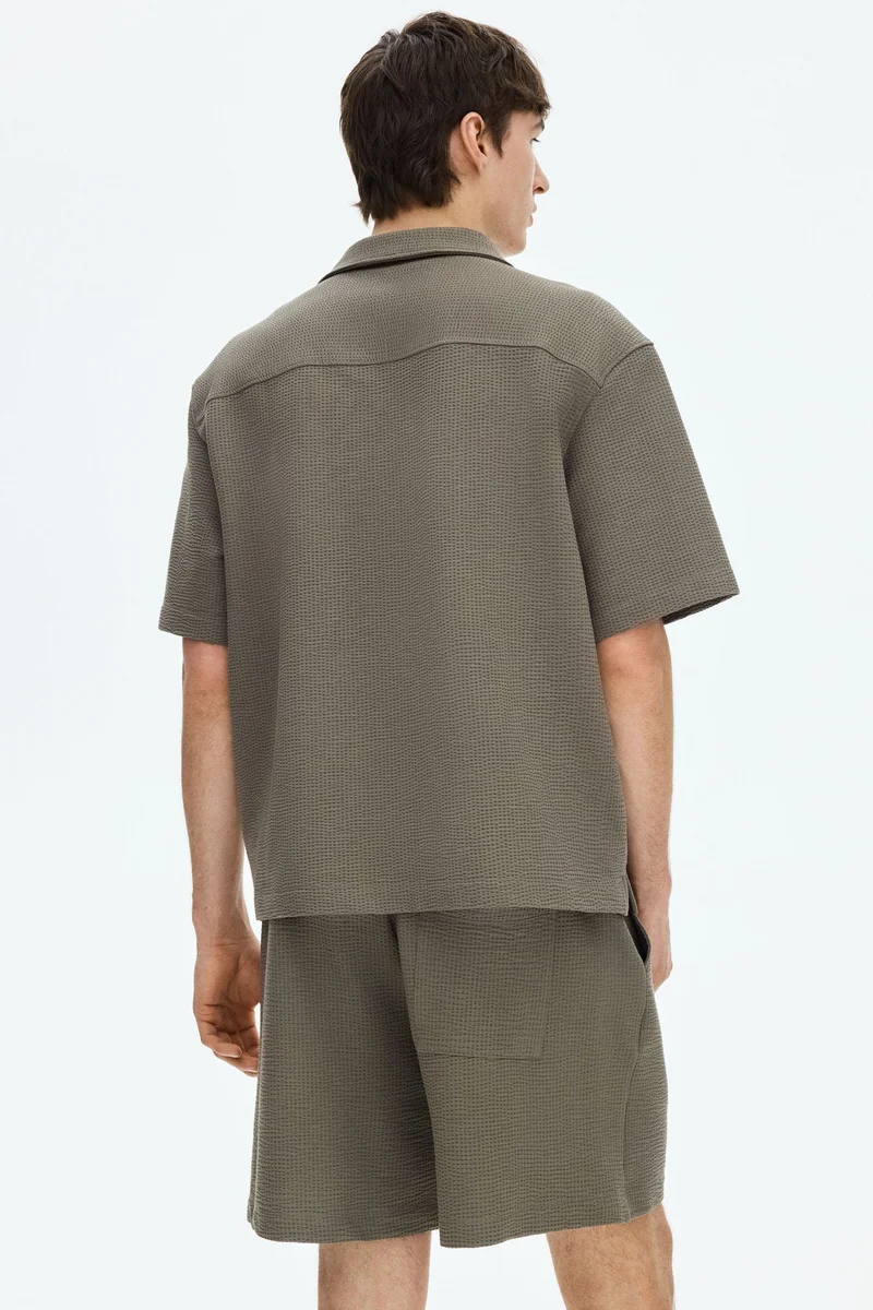 H&M  Relaxed Fit Waffled shorts for Men | Best Price UAE