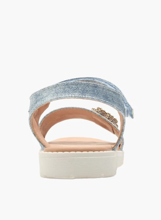 فلورا بيلا من شو إكسبرس Girls Heart Accent Sandals With Hook And Loop Closure
