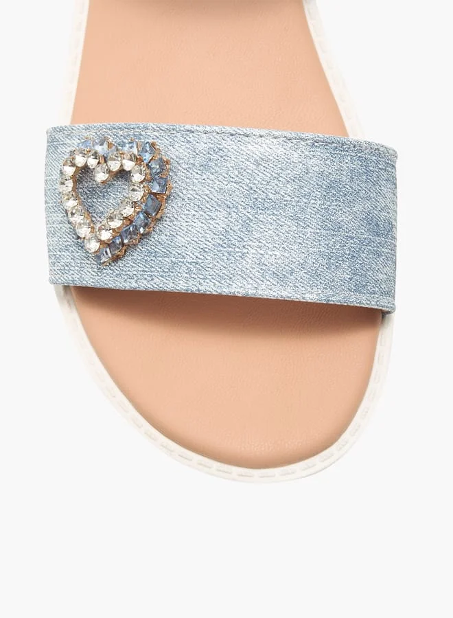 فلورا بيلا من شو إكسبرس Girls Heart Accent Sandals With Hook And Loop Closure