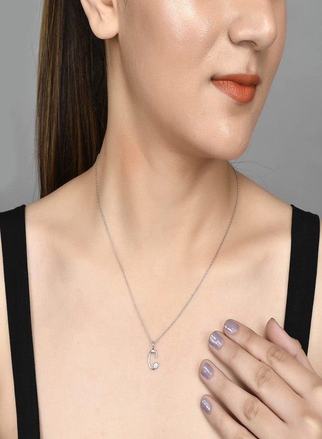 VOYLLA Alphabet C Round Cut CZ Pendant - Image 5