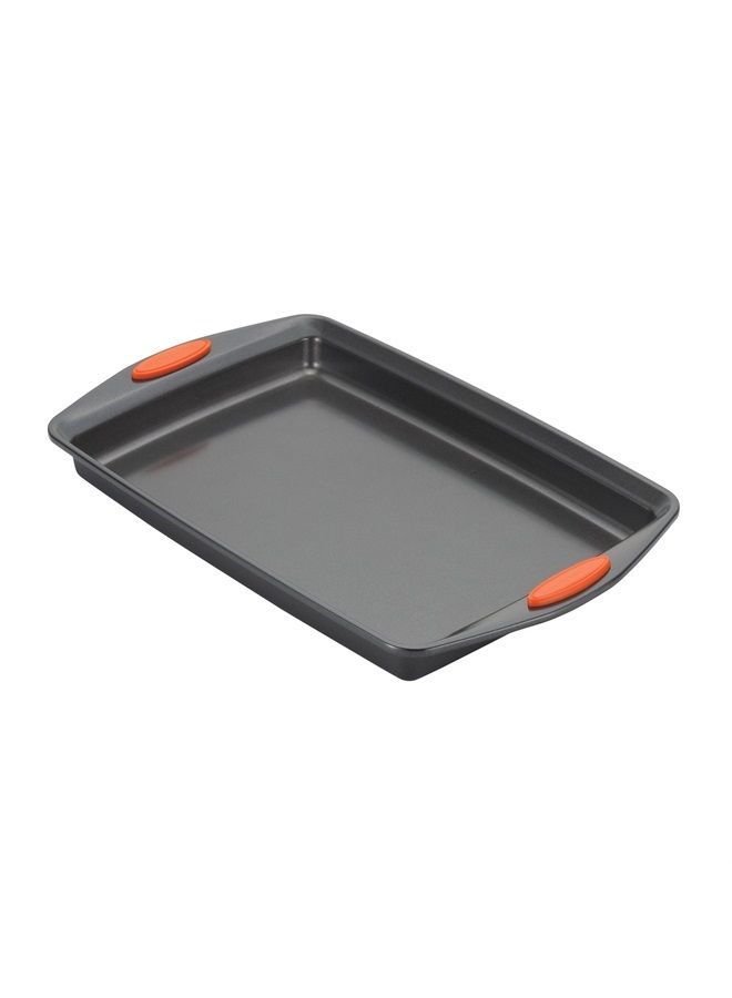Rachael Ray 55673 Nonstick Bakeware Set with Grips includes Nonstick Bread Pan, Baking Pans and Cake Pans - 5 Piece, Gray with Orange Grips - Image 5