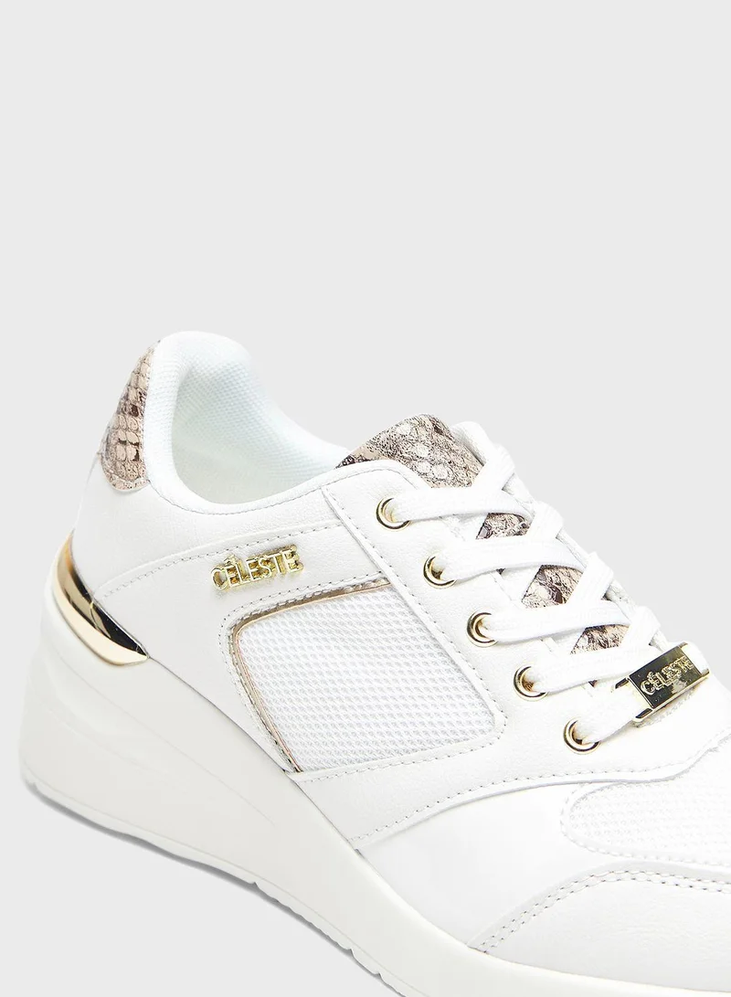 سيليست Lace Up Low Top Sneakers