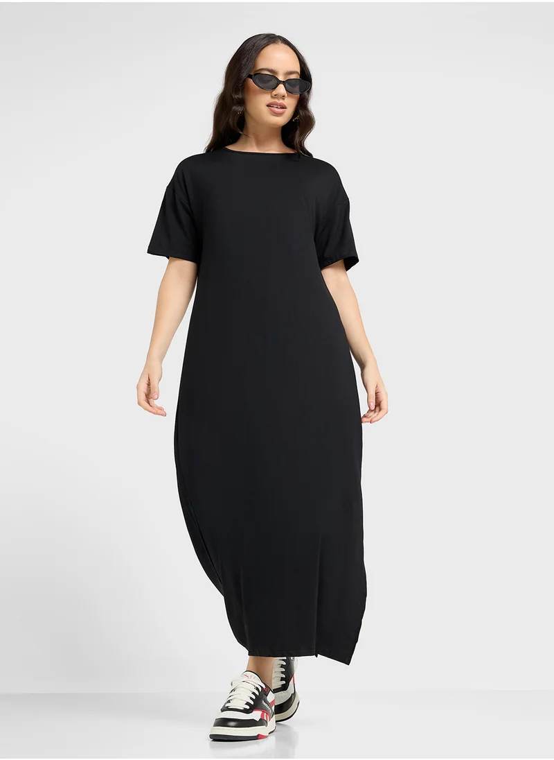 جينجر بيسيكس Midi T-Shirt Dress With Slit