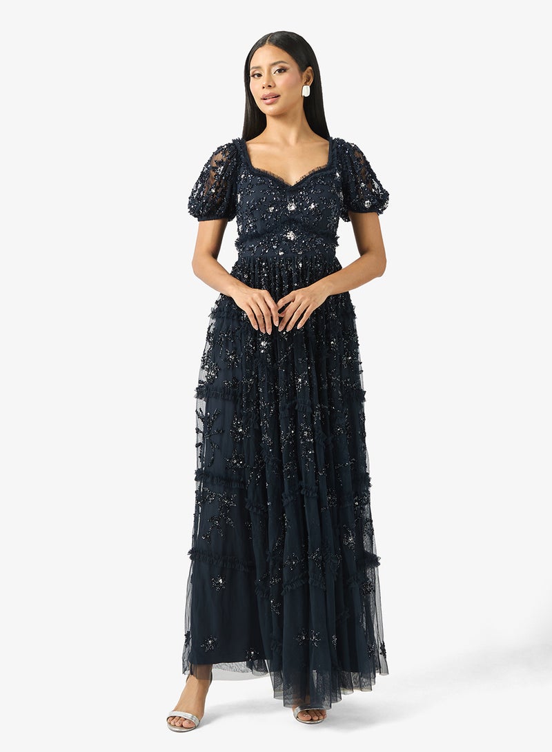 مايا فستان ماكسي بأكمام قصيرة مزين - Image 4