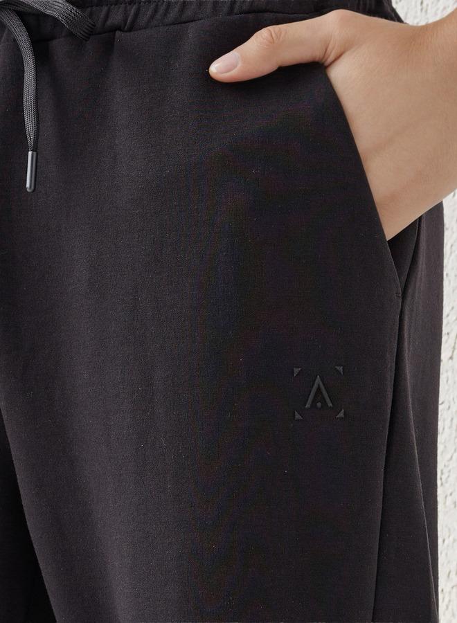 Active Men's Wide Leg Drawstring Waist Track Pants - Image 3