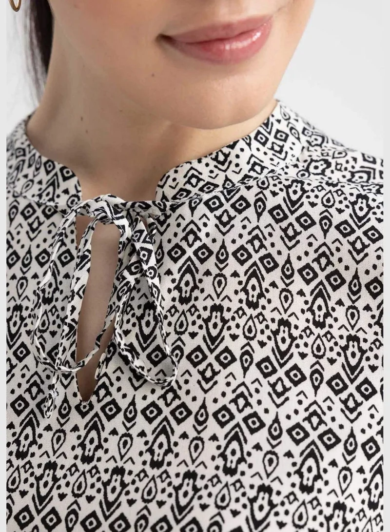 ديفاكتو Regular Long Sleeve Regular Fit Frilled Neck Blouse