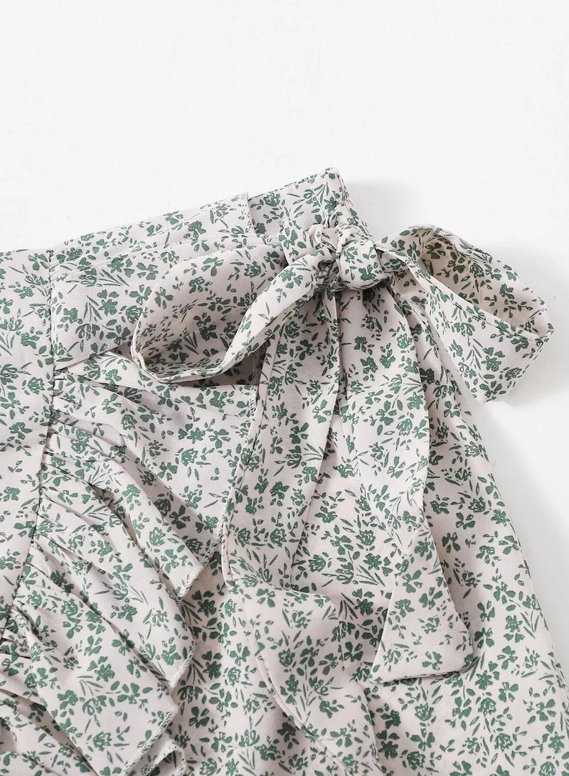 Ditsy Floral Knot Side Ruffle Hem Skirt - Image 4