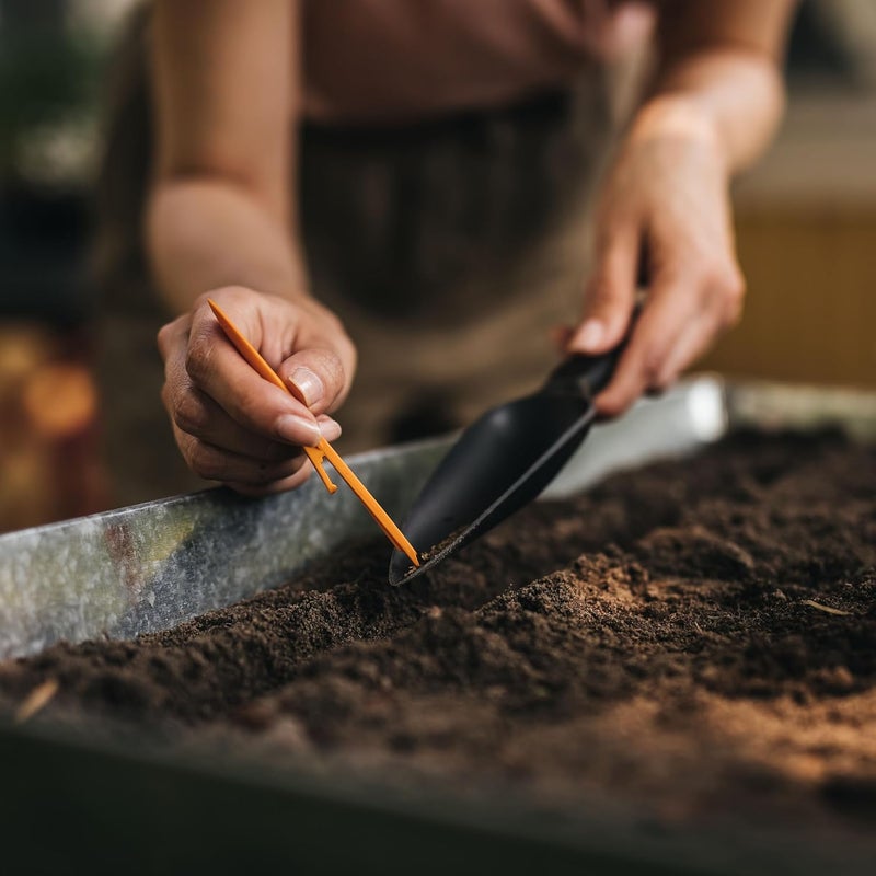 Fiskars Vegetable Garden Tool Set with Vegetable Shears Seed Sower Trowel Cultivator Weeder and LXL Garden Gloves for Indoor or Outdoor Gardening 6 Piece Kit - Image 5