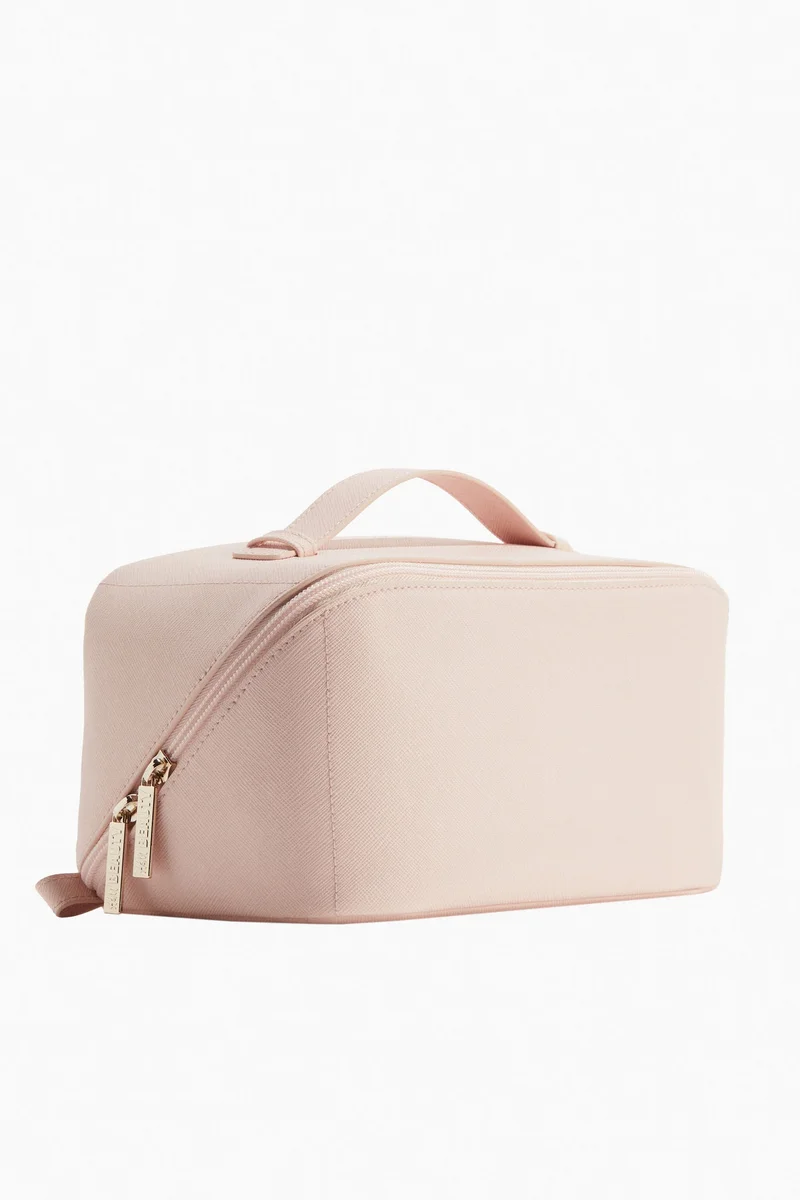 H&M Boxy wash bag