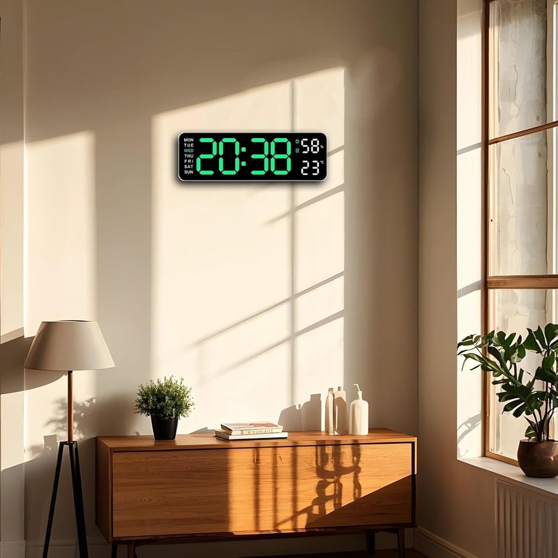 ساعة LED بحجم 9 بوصات تعمل بالطاقة الUSB، تحتوي على منبهين مزدوجين مع تعديل تلقائي للسطوع، يمكن تثبيتها على الحائط أو على المكتب، وتتميز بشاشة عالية الدقة. - Image 5