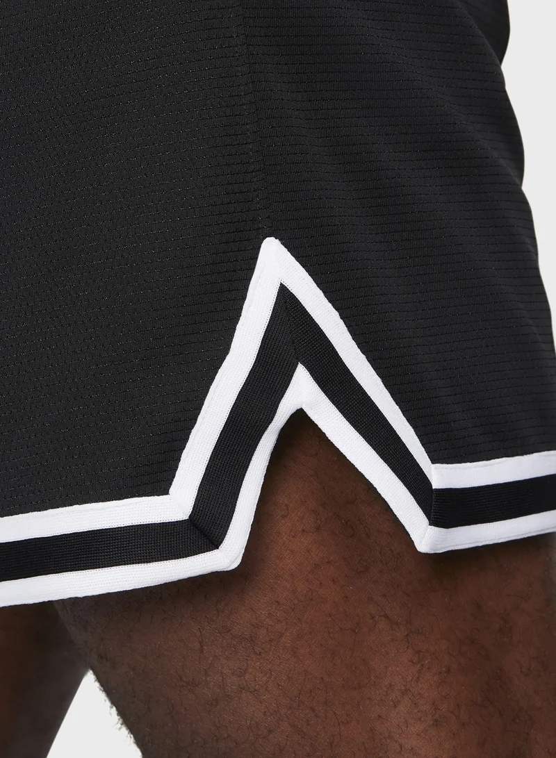 Nike Dri-Fit Dna 6" Shorts