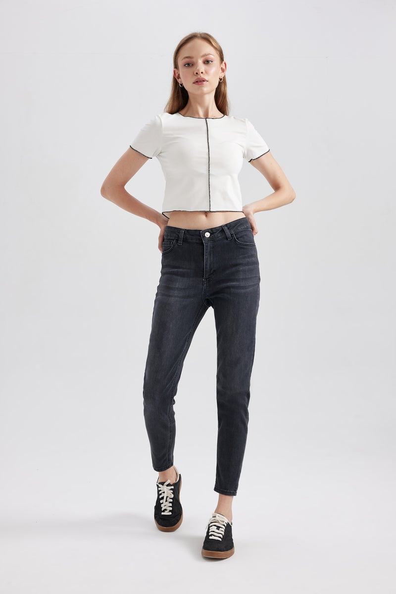 DeFacto Woman Rebeca Skinny Fit Normal Waist Narrow Leg Long Length Jeans - Image 5