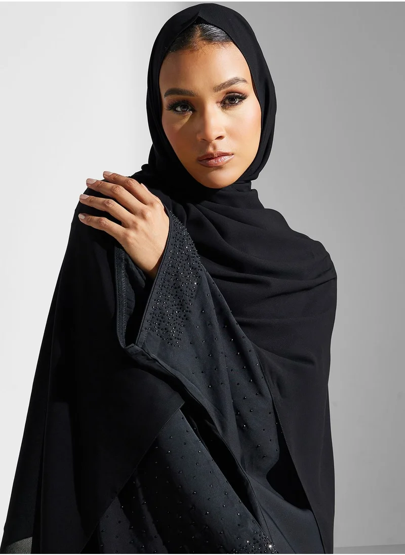 hayas closet Embellished Flared Sleeve Abaya