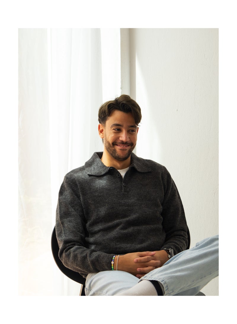 Grey sweater