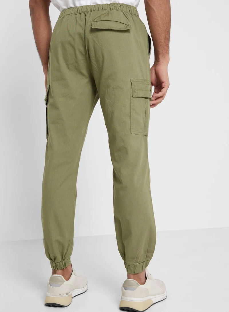 توماس سكوت Thomas Scott Men Comfort Slim Fit Easy Wash Cargos