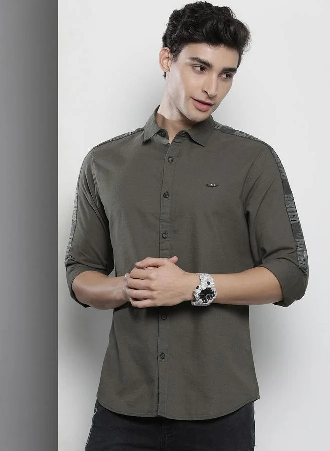 The Indian Garage Co Men Grey Slim Fit Solid Shirt