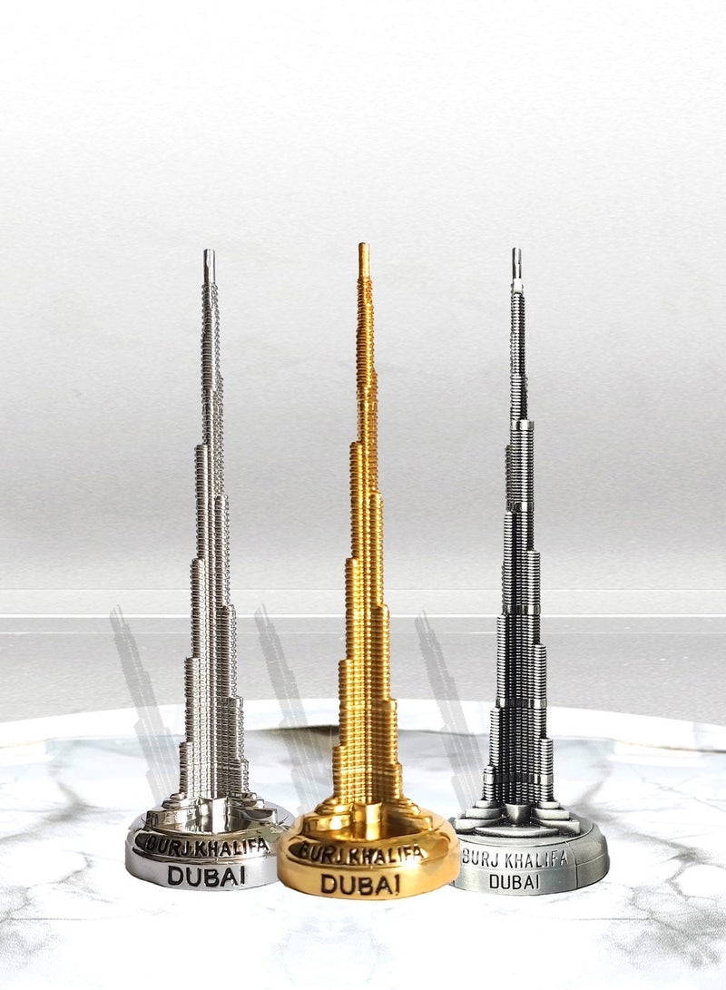 سوق الهدايا التذكارية مجموعة هدايا تذكارية من سوق سوق المعادن، برج خليفة، 3 قطع، 12 سم، متعددة الألوان، ذهبي، فضي، مصقول عتيق - Image 1
