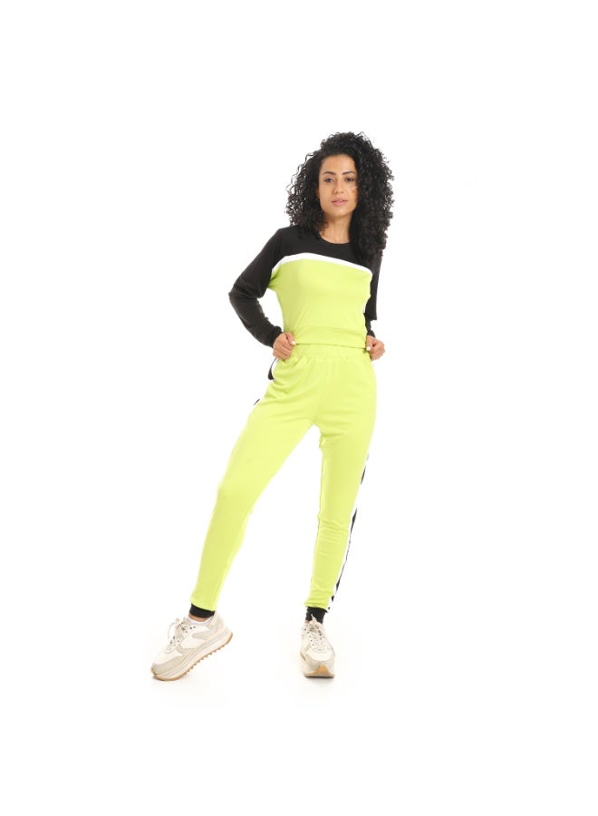 Caesar Women's two-piece sports tracksuit, T-shirt and pants  - Image 1
