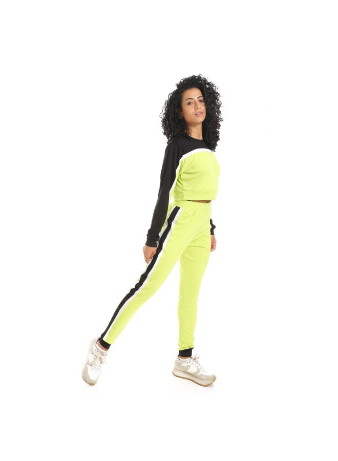 Caesar Women's two-piece sports tracksuit, T-shirt and pants  - Image 2