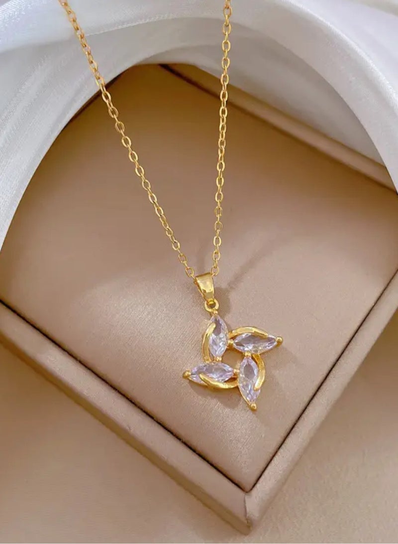 إيكوال سلسال نسائي أنيق من الاستانلس ستيل مطلي باللون الذهبي - Image 3