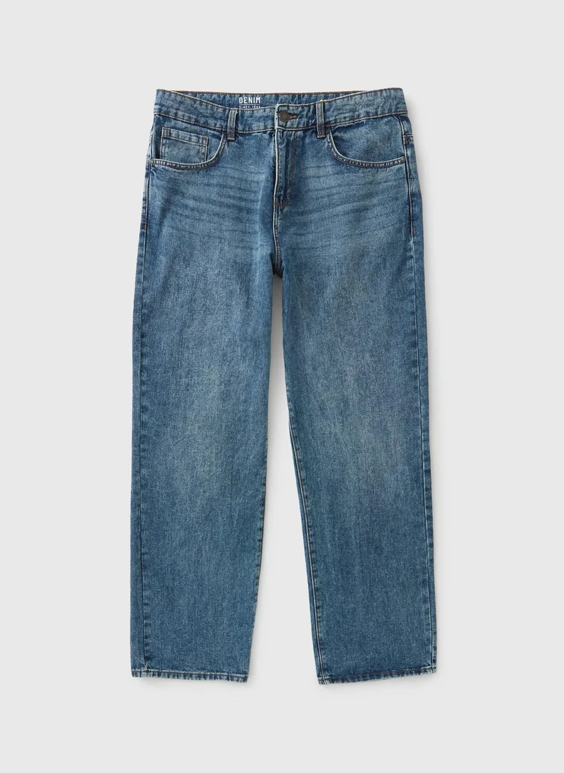 Mid Wash Light Weight Straight Fit Jeans