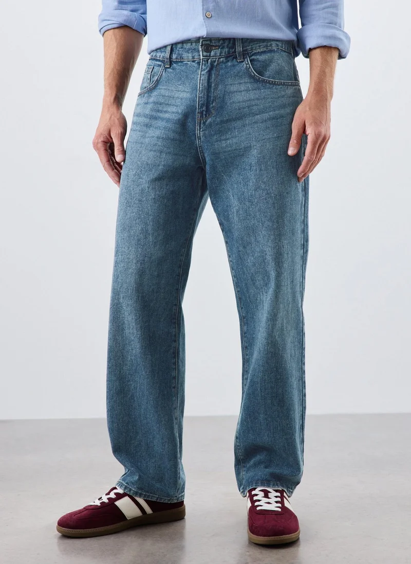 Mid Wash Light Weight Straight Fit Jeans