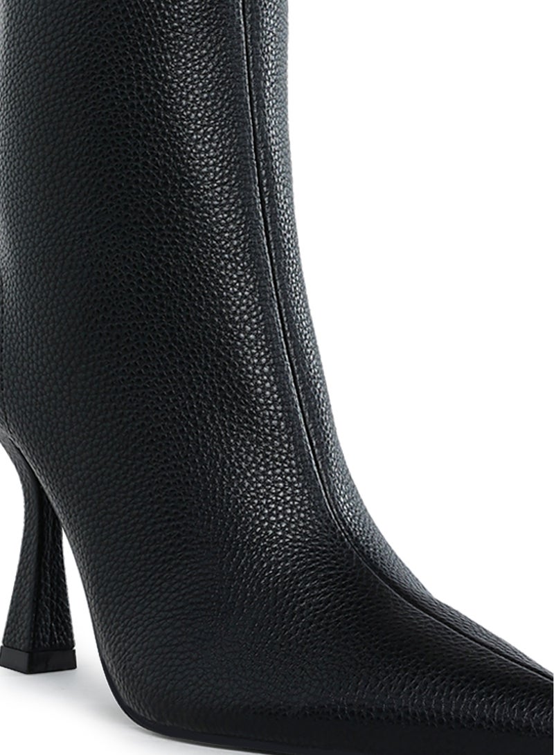 لندن راج حذاء نسائي من لندن راغ، مصنوع من الجلد الصناعي، بكعب مدبب يصل إلى الكاحل، باللون الأسود. - Image 5