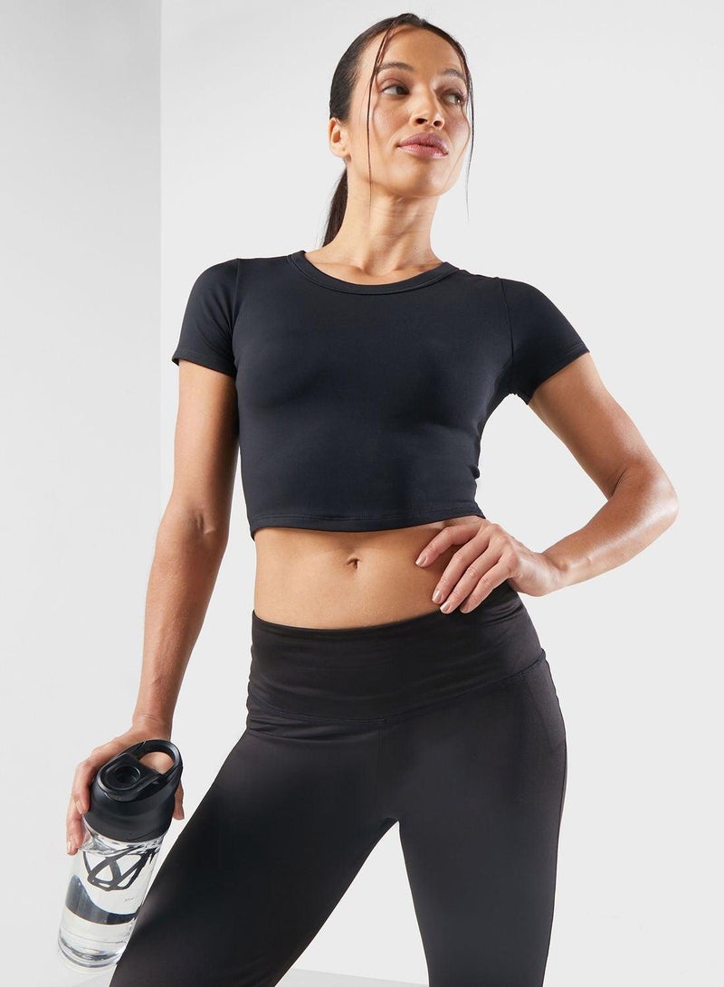 Nike One Fitted Women's Dri-FIT Short-Sleeve Cropped Top - Image 1