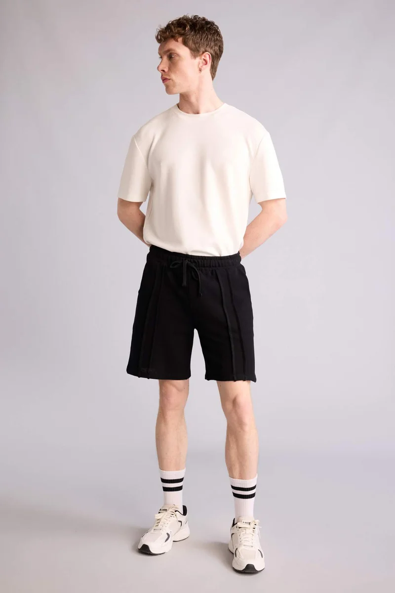 ديفاكتو Regular Fit Shorts
